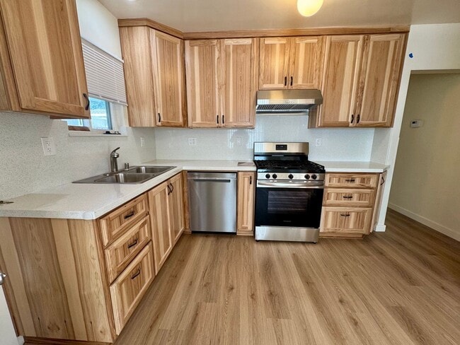 Foto del edificio - 17909 Woodruff Ave