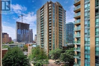 Building Photo - 26 Olive Ave