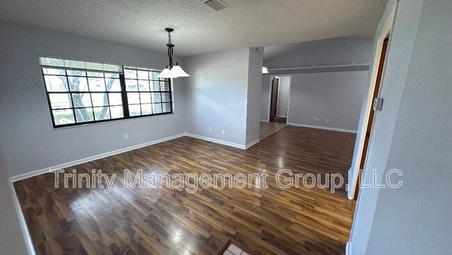 Foto del edificio - 4726 Sheffield Rd
