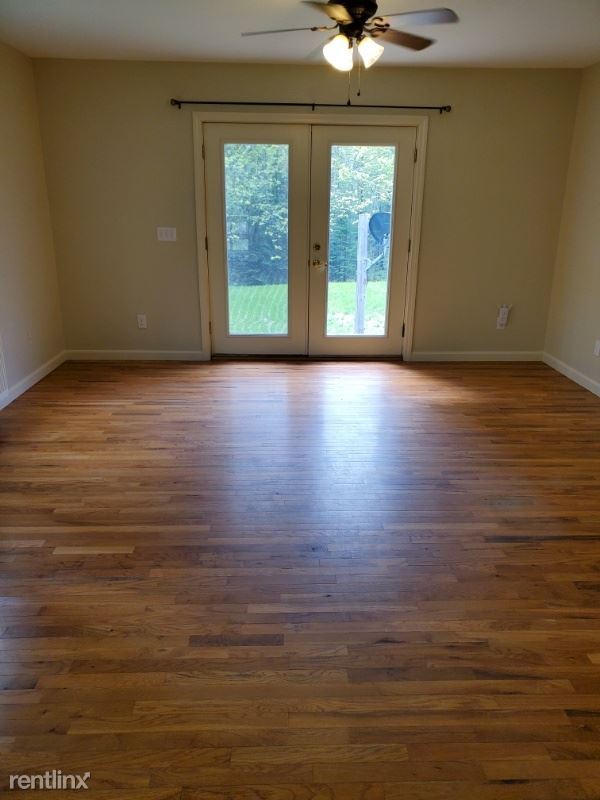 Foto del edificio - 32 Curtis Rd