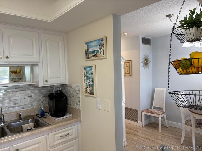 Foto del edificio - 2929 SE Ocean Blvd