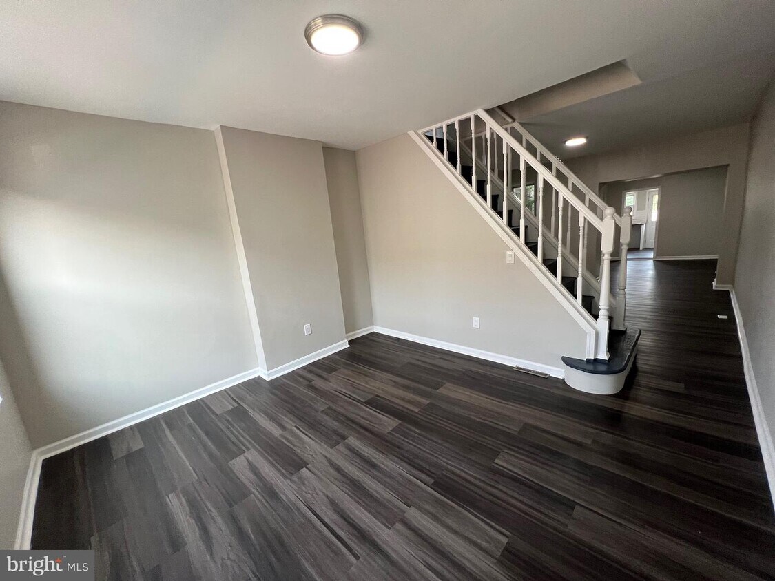 33 W Front St, Bridgeport, PA 19405 Townhome Rentals in Bridgeport PA