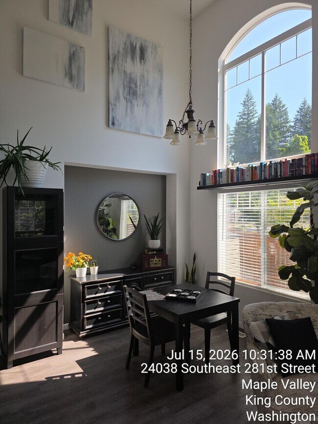Foto del edificio - Maple Valley Glacier Valley 4 bedroom plus 2.5 bath home.  AC and EV Charger and more!!  Availabl...