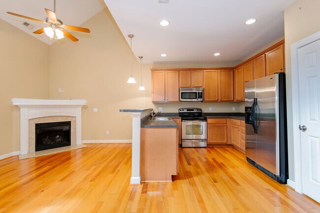 Foto del edificio - Charming Townhome in the Heart of Wake Forest!