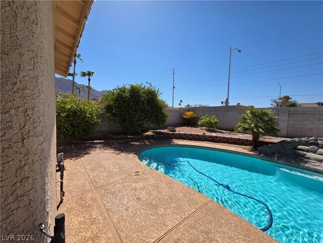 Foto del edificio - 6323 Mahogany Peak Ave