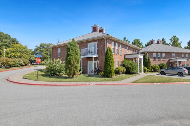 Building Photo - Robinson Park Apartments