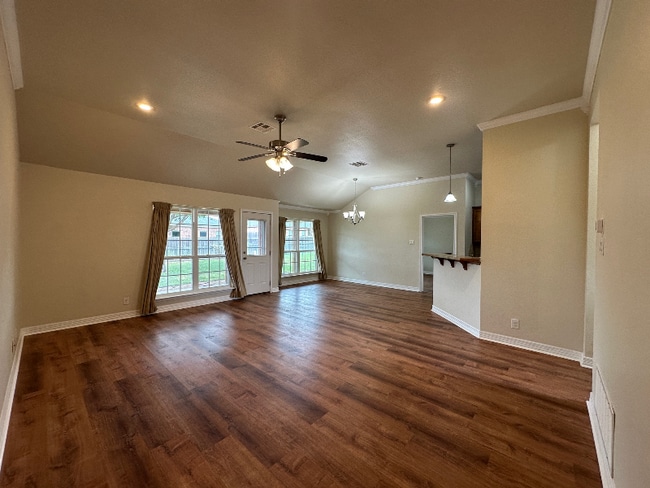 Building Photo - 3307 Churchill Dr