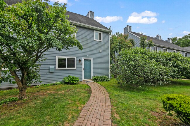 Foto del edificio - 7 Farmington Meadow Dr