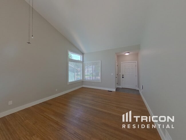 Building Photo - 13023 S Bonney St