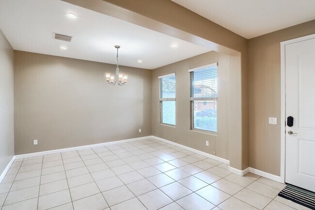Foto del edificio - Spacious 4BR House in Peoria