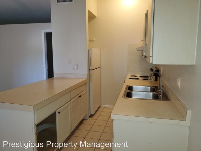 Building Photo - 1 br, 1 bath House - 2720 Hope St 2720