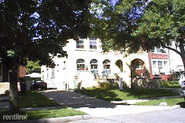 Building Photo - 1059 Beaconsfield Ave