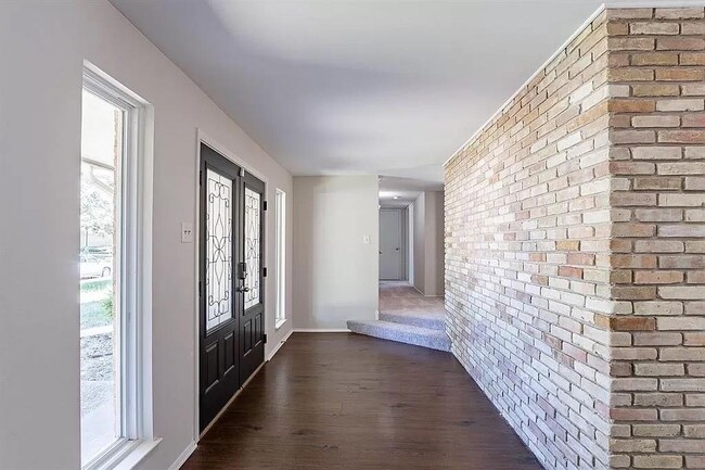 Building Photo - 6608 Winterwood Ln