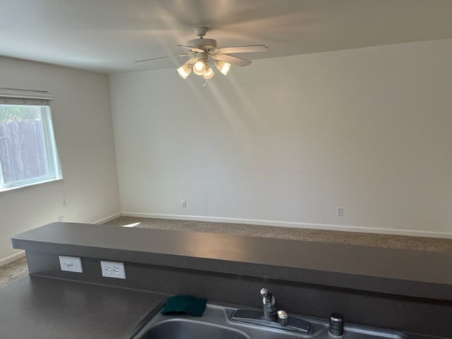 Building Photo - 586 Morgan Dr