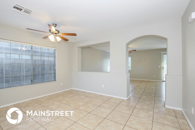 Building Photo - 2239 E Paraiso Dr
