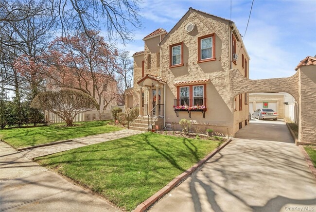 Foto del edificio - 82-58 235th St