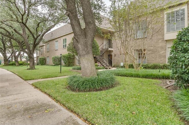 Building Photo - 4438 Harlanwood Dr