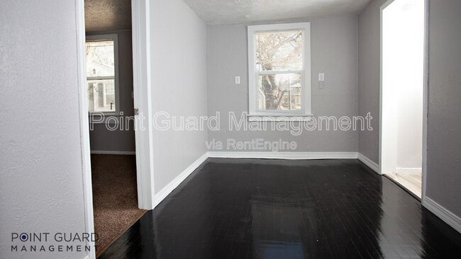 Building Photo - 852 S Belmont Ave