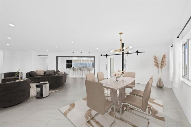 Foto del edificio - 877 NE 195th St