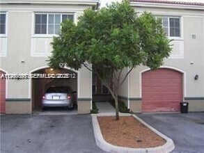 Building Photo - 2430 Centergate Dr
