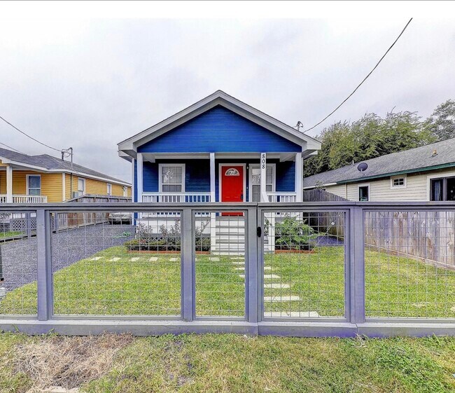 Foto del edificio - 808 E 32nd St