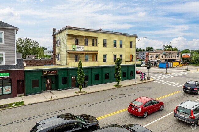 Alternate - 507 Pleasant St
