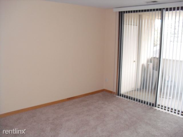 Building Photo - 1140 Portland Pl