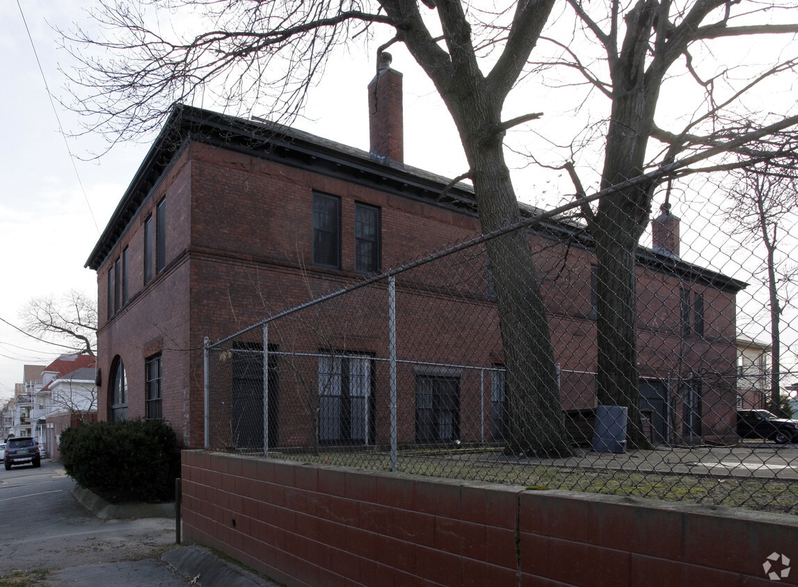 Building Photo - 160 Atlantic Ave