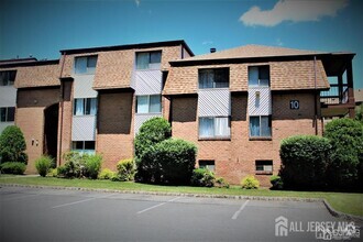 Building Photo - 1014 Edison Glen Terrace
