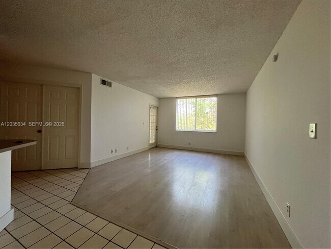 Building Photo - 4035 W McNab Rd
