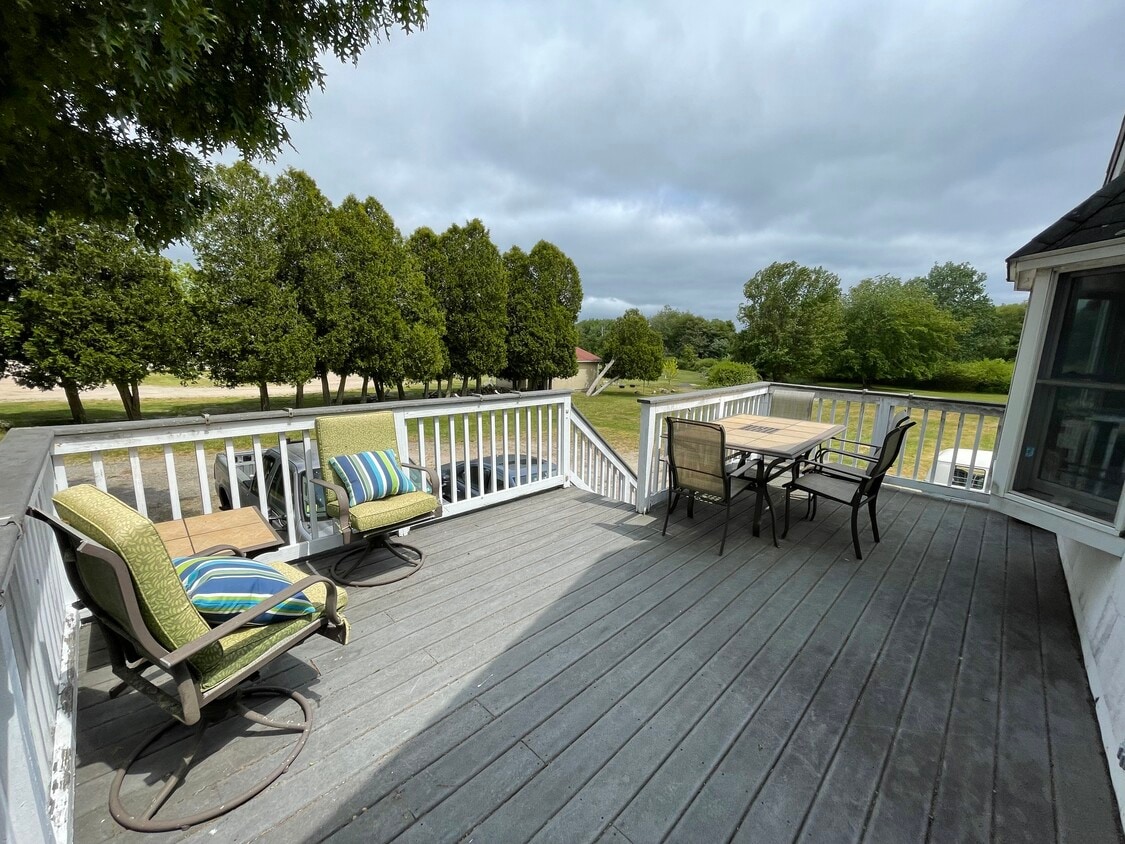 Photo - 161 Shore Rd (Westerly, RI)