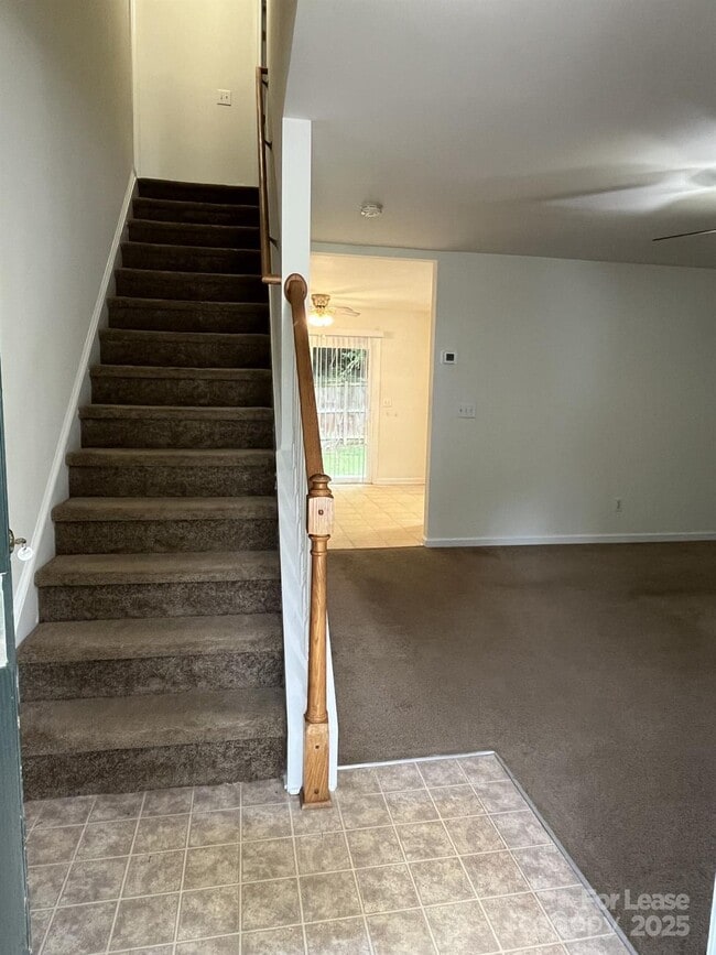 Building Photo - 688 Continental Dr
