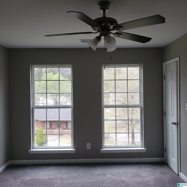 Building Photo - 747 Abigale Ln