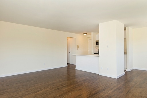 Interior Photo - 4238 Evanston Ave N