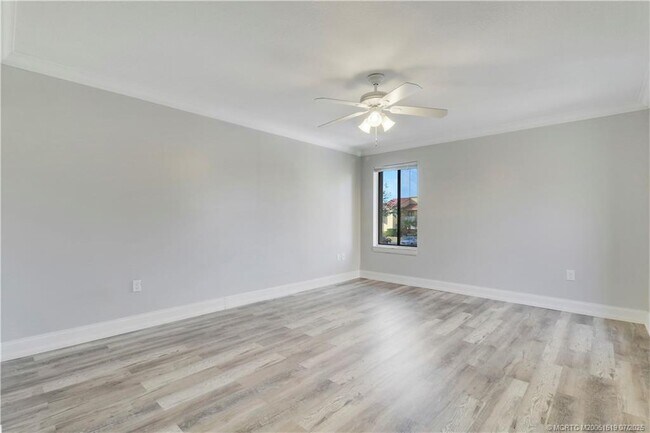 Foto del edificio - 5323 SE Miles Grant Rd