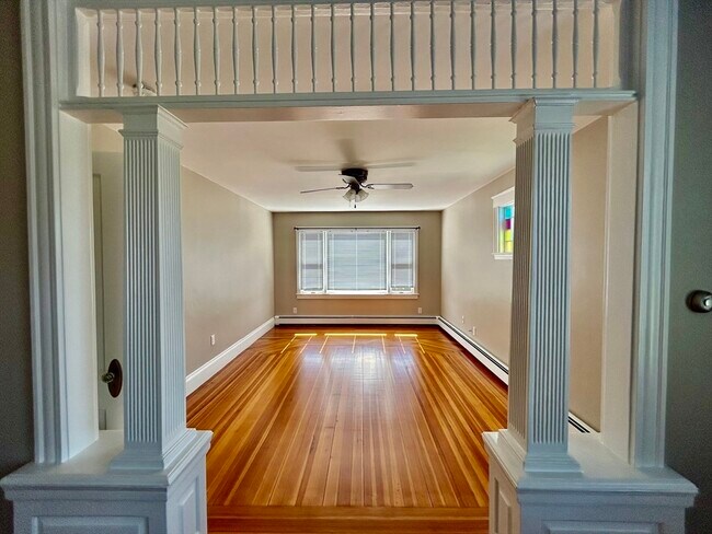 Foto del edificio - 20 Harrington Ave