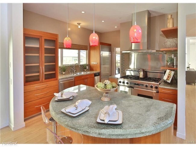 Foto del edificio - 3412 Walnut Ave