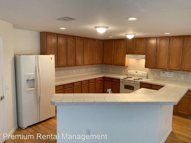 Building Photo - 3 br, 2 bath House - 2724 Lyndscape St