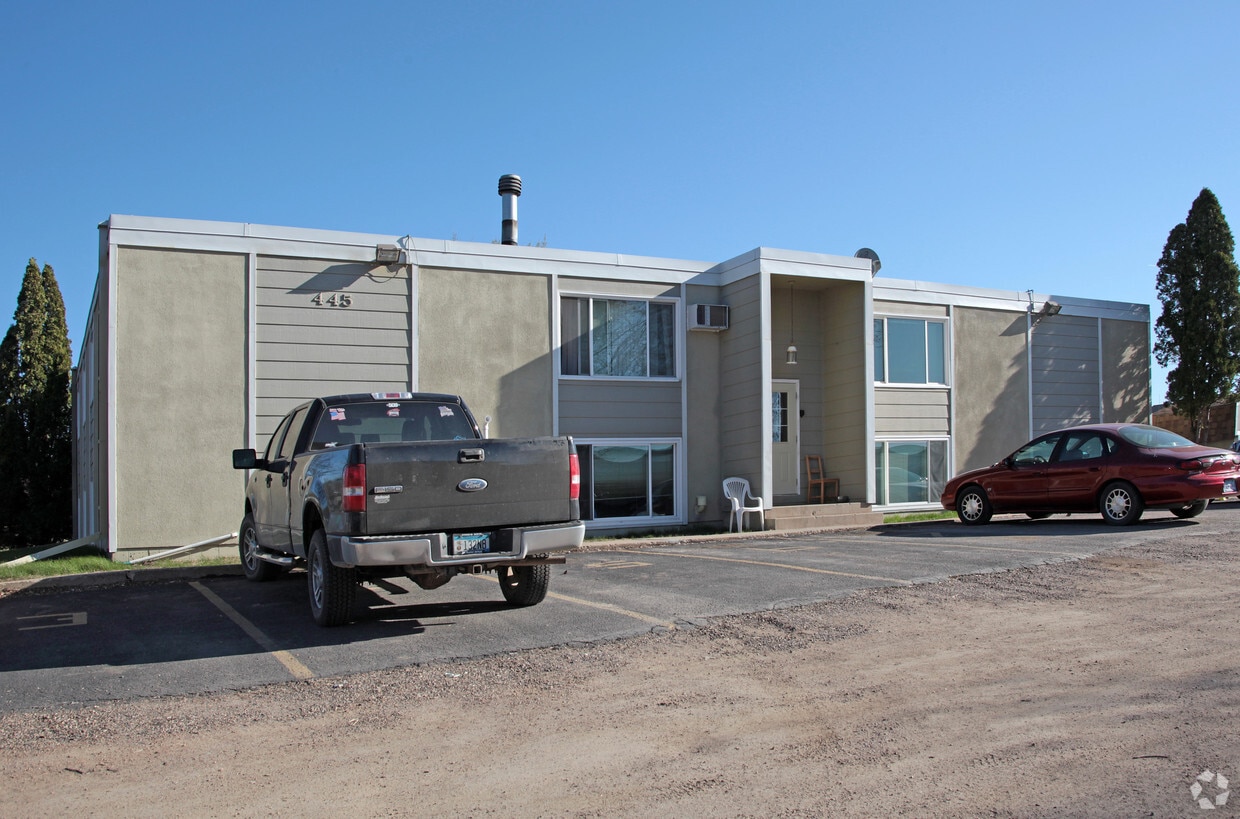 California Street Apartments Apartments in Hutchinson, MN