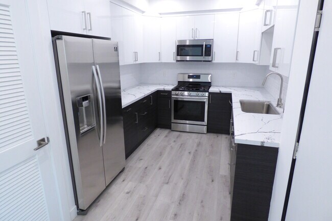 Foto del edificio - 947 Wilcox Ave