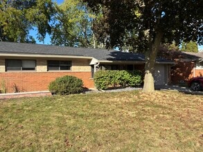 Building Photo - 36264 Dover St