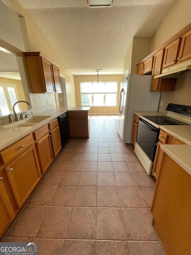 Building Photo - 604 Wild Grape Dr
