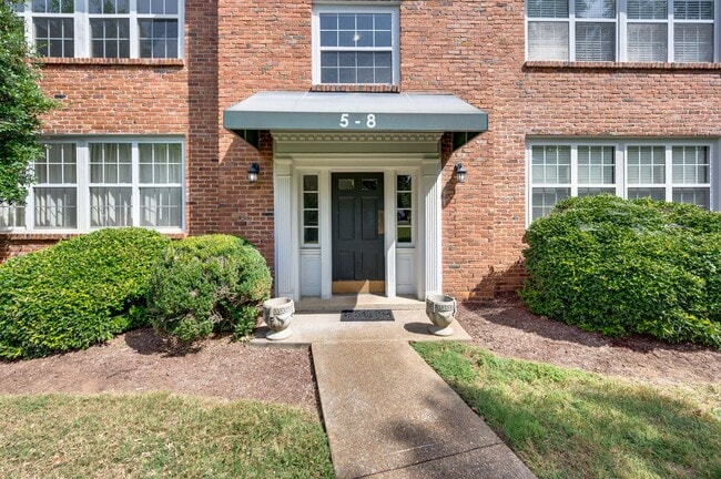 Building Photo - 1112 Clifton Ln
