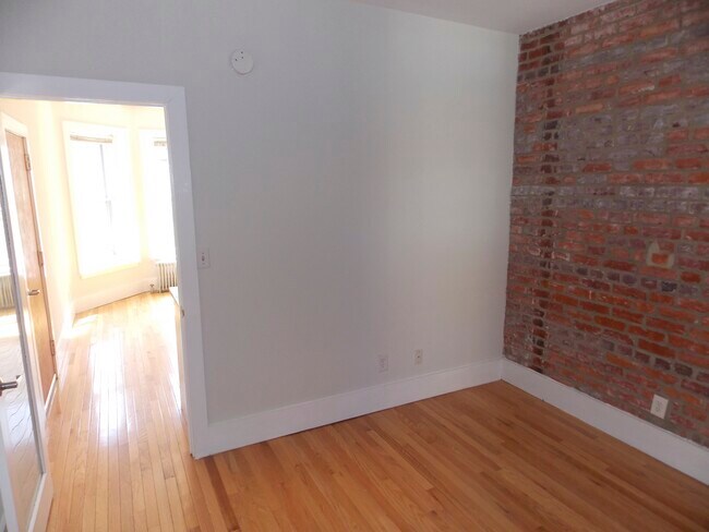 Building Photo - 1741 S St NW