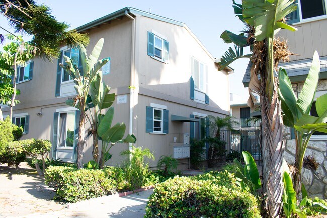 Foto del edificio - 3051 Meade Ave