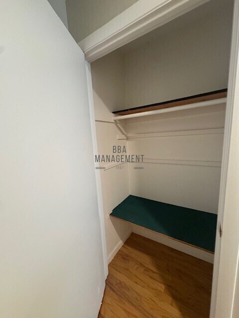 Foto del edificio - 28 Brentwood St