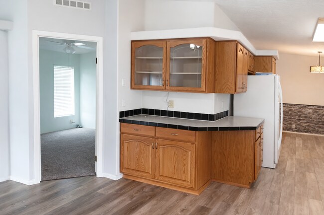 Foto del edificio - 2806 Sharon Dr