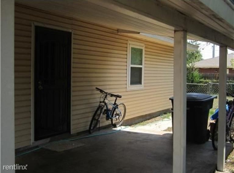Primary Photo - 3 br, 1 bath House - 200B Richards St