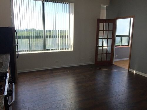 Foto del edificio - 2451 W Howard St