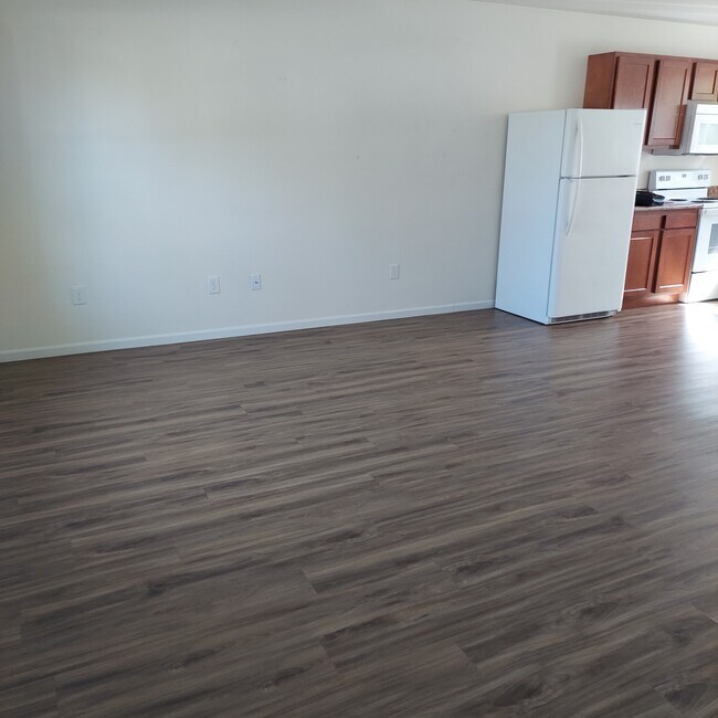 Building Photo - 522 W Breckenridge St